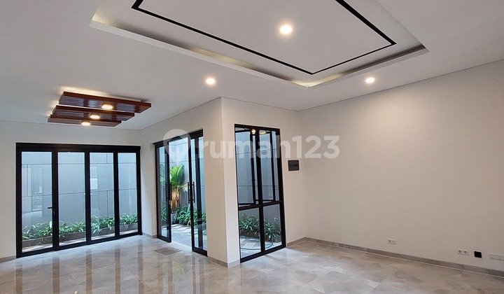 Rumah Baru 2 Lantai Citraland Surabaya 2