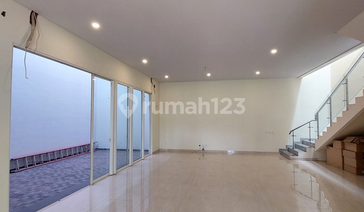 Rumah Baru 2 Lantai Pakuwon City - Grand Island, Surabaya Timur. Dekat Pakuwon City Mall - Kampus Widya Mandala - Sekolah Cita Hati - Sekolah Gloria - Sekolah Xin Zhong - Kampus Its, Dll. 2