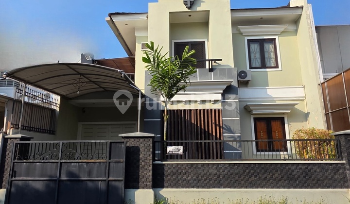 Rumah 2 Lantai Siap Huni Darmo Permai Bavarian Village, Surabaya Barat. Dekat Raya Darmo Permai - Mayjend Jonosewojo - Hr. Muhammad - Sukomanunggal - Satelit - Pakuwon Mall - Graha Famili, Dll. Rumah 2 Lantai Siap Huni Darmo Permai Bavarian Village, Surabaya Barat. Dekat Raya Darmo Permai - Mayjend Jonosewojo - Hr. Muhammad - Sukomanunggal - Satelit - Pakuwon Mall - Graha Famili, Dll.