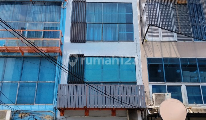 Ruko 4 Lantai Manyar Kertoarjo, Surabaya Timur. Dekat Dharmahusada Indah - Kertajaya Indah - Pakuwon City ( San Diego - Beverly - San Antonio ) - Dharmawangsa - Mulyosari - Merr Galaxy Mall, Dll.