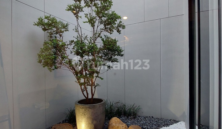 Rumah Baru 2 Lantai The Grand Kenjeran, Babatan Pantai, Surabaya Timur. Dekat Raya Kenjeran - Merr Kenjeran - Dharmahusada Indah - Pakuwon City - Sutorejo - Kampus Unair - Rs Mitra Keluarga Kenjeran - Rs Unair, Dll. 2