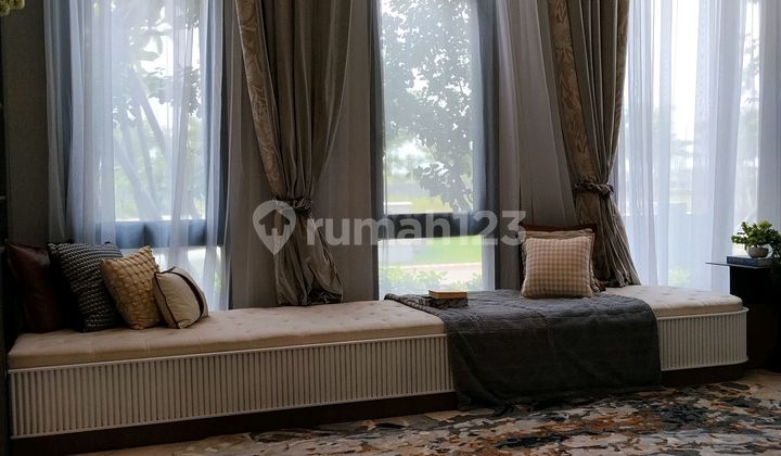 Luxurious 2-Story House with Swimming Pool in Grand Cayman - Pakuwon City, East Surabaya. Furnished Interior. Close to Pakuwon City Mall, Shanghai Park, Widya Mandala - Its Campus, Kertajaya Indah Main Road, Merr Dharmahusada Indah Galaxy Mall, Araya 1 / Araya I. 2