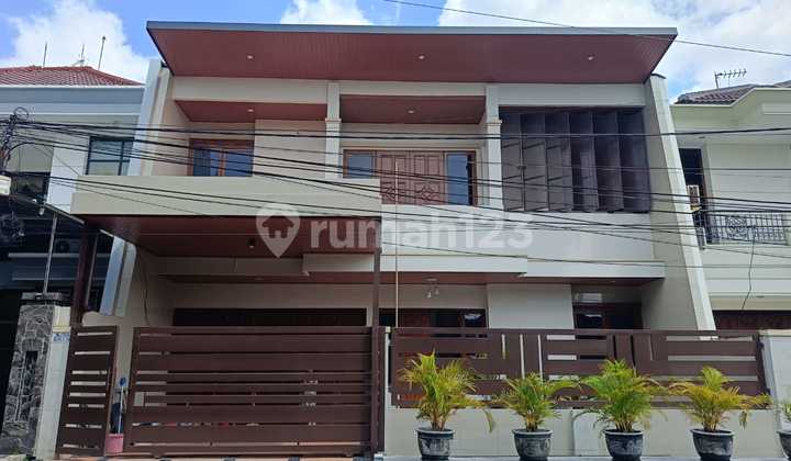 Dijual Rumah 2 Lantai Siap Huni Dharmahusada Permai, Surabaya Timur. Kondisi Siap Huni. Strategis Dekat Raya Merr Dharmahusada Indah - Kertajaya Indah, Kampus C Unair, Rs Unair, Kampus Its, Araya 1 / Araya I, Dll.