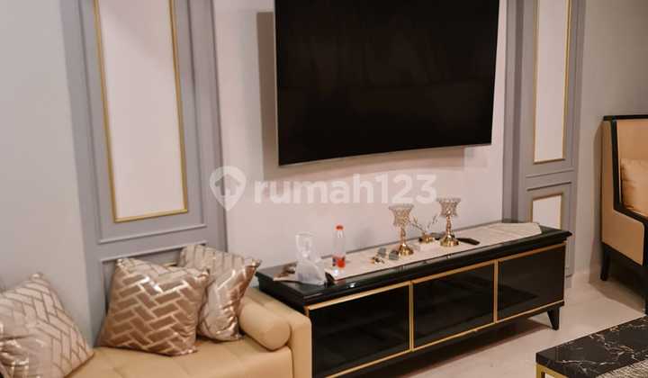 Unit 3+1 Bedrooms ( 3+1 Br ) One Icon Residences - Tunjungan Plaza 6, Surabaya Pusat. Full Furnished & Private Lift. Connecting To Tunjungan Plaza 6, Dekat Tower The Peak Residences - Jalan Tunjungan - Basuki Rahmat - Embong Malang - Panglima Sudirman, Dl 2