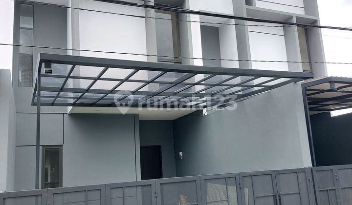 Rumah Baru 2 Lantai Kalikepiting Dekat Dharmahusada, Kalijudan, Kaliwaron, Surabaya Timur. Rumah Baru 2 Lantai Kalikepiting Dekat Dharmahusada, Kalijudan, Kaliwaron, Surabaya Timur.