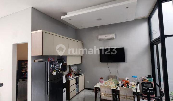 Rumah Second 2 Lantai Mulyosari, Surabaya Timur. Dekat Raya Mulyosari, Sutorejo, Babatan Pantai, The Grand Kenjeran, Pakuwon City, Bhaskara Sari, Wisma Permai, Dharmahusada Mas, Dll. Rumah Second 2 Lantai Mulyosari, Surabaya Timur. Dekat Raya Mulyosari, Sutorejo, Babatan Pantai, The Grand Kenjeran, Pakuwon City, Bhaskara Sari, Wisma Permai, Dharmahusada Mas, Dll.