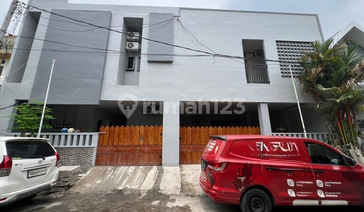 Rumah Kos Aktif Full Terisi di Ketintang, Kec. Gayungan, Surabaya Selatan. Dekat Raya Ahmad Yani, Royal Plaza, Wonokromo, Raya Darmo - Diponegoro, Margorejo Indah, Joyoboyo, Gayungsari, Dll.