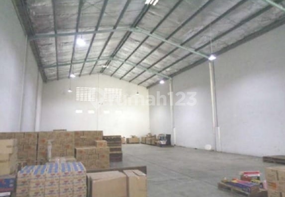 Gudang Siap Pakai Kompleks Pergudangan Kl Biz Hub, Kec. Singosari, Malang. Dekat Tol Singosari ( Surabaya - Malang ), Jalan Raya Provinsi Ahmad Yani, Pusat Kota Malang, Kota Batu, Lawang, Dll.