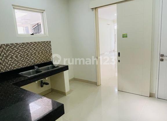 Disewakan Rumah Rapi Siap Huni Cluster Goldfinch Summarecon Gading Serpong Fuull Furnish 2