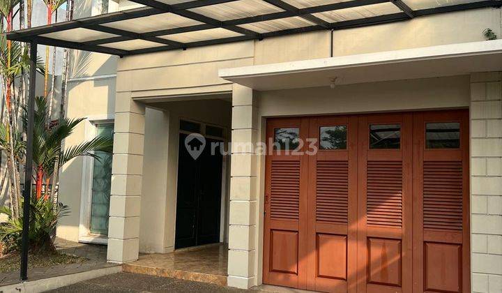 Disewakan Cepat Rumah Mewah Cluster Sapphire Pondok Hijau Golf Summarecon Serpong Fully Furnish Lokasi Strategis Dekat Mall 2