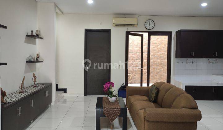 Disewakan Rumah Furnish 2 Lantai Cluster Flogio Foresta Bsd Kondisi Rapi Siap Huni 2