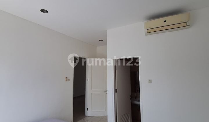 For rent quick, neat house ready to occupy in Neo Catalonia cluster, BSD.