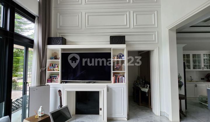 Dijual cepat rumah premium lancewood navapark full renovasi dan full interior design sudah ada kolam renang pribadi lantai full marmer
