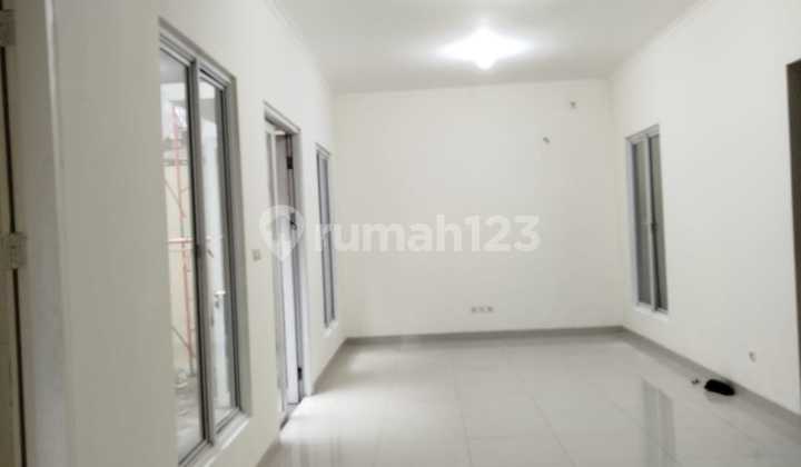 For Rent House Ill Lago, San Lorenzo Gading Serpong Strategic Location Near and Bustling Culinary Center Gading Serpong For Rent House Ill Lago, San Lorenzo Gading Serpong Strategic Location Near and Bustling Culinary Center Gading Serpong