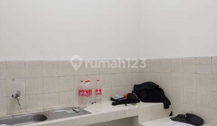 For quick rent, Il Lago Gading Serpong cluster house, located near Giant Gading Serpong and Pisa Grande culinary center. 2