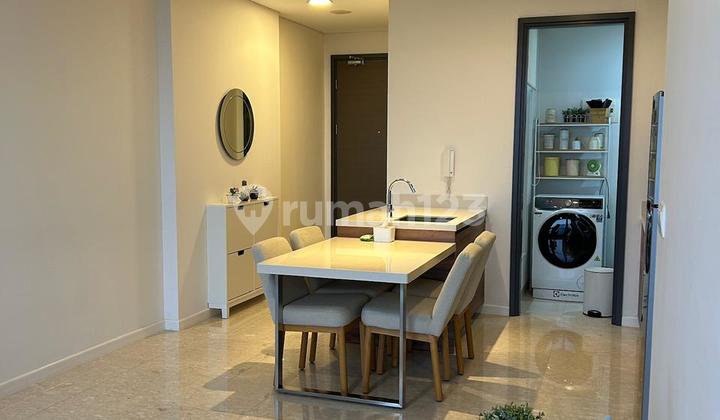 For quick sale: Marigold Navapark Apartment in BSD City, fully furnished, neat, well-maintained, and ready to occupy.