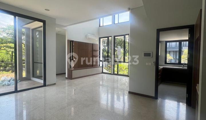 Disewakan rumah mewah lakewood navapark bsd 3 lantai furnished by viverrre rapi siap huni