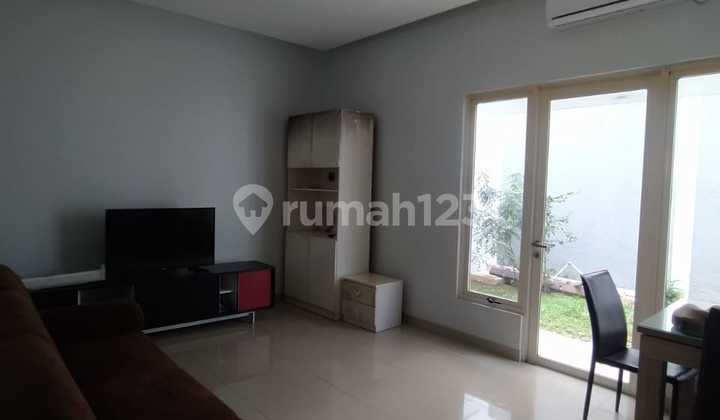 For rent: Ruby cluster house in Pondok Hijau Golf, Gading Serpong, well-maintained, semi-furnished. 2