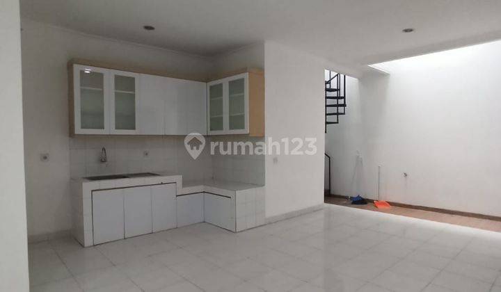 Disewakan Rumah 2 Lantai Rapi Sudah Renovasi di Foresta Bsd Siap Huni 1