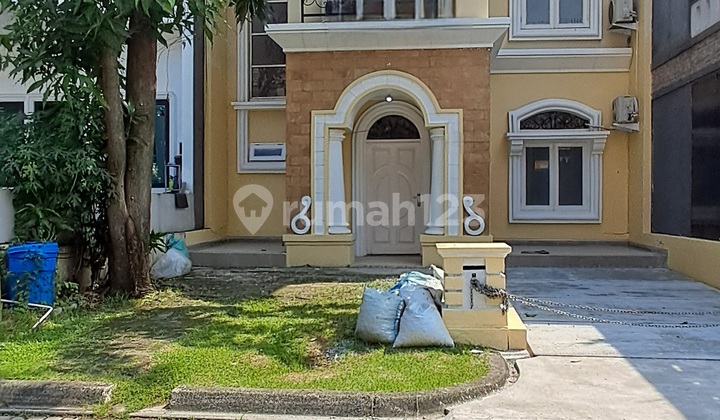 For quick rent, Monaco cluster house in Gading Serpong, neat condition ready to occupy, newly repainted.