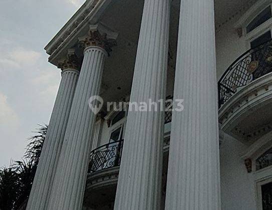 Langka Rumah Mewah, Turun Harga, Kolam Renang, Harus Terjual  1