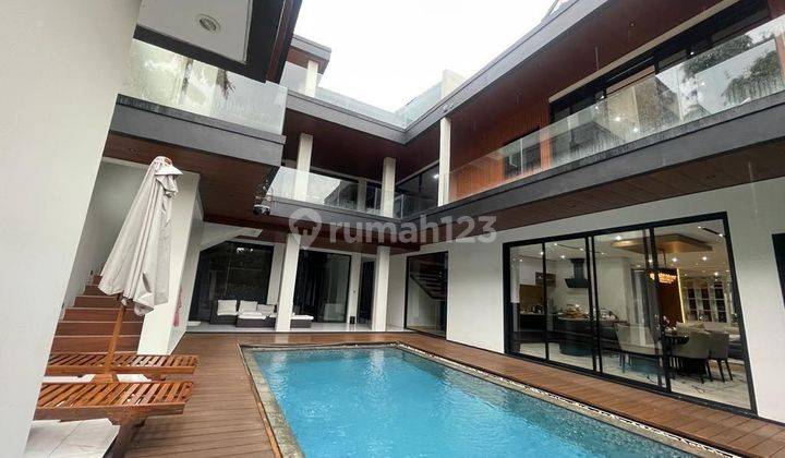 Rumah Mewah Minimalis Modern,private Lift Dan Pool, Butuh Cepat  2