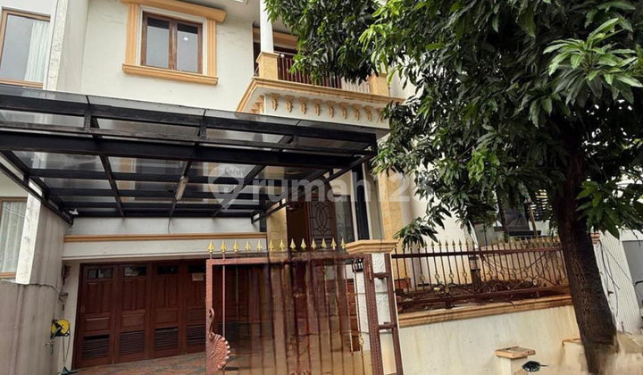 Rumah Mewah Permata Buana Akses Dekat dengan Fasilitas Kesehatan
