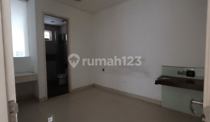 Rumah Strategis Permata Buana Dekat Pusat Perbelanjaan 2