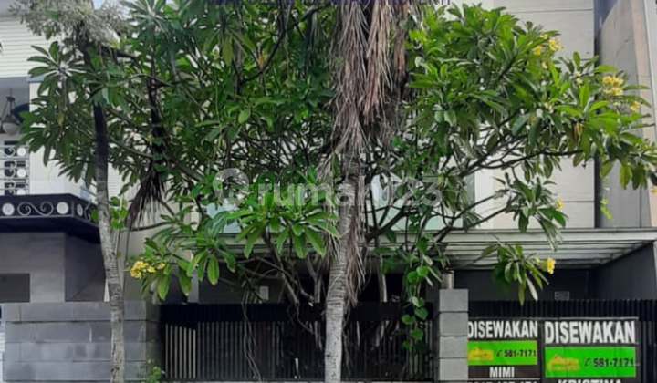 Rumah Strategis Permata Buana Dekat Pusat Perbelanjaan