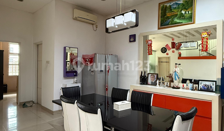 Rumah Semi Furnished Puri Media Dekat Pusat Perbelanjaan 2