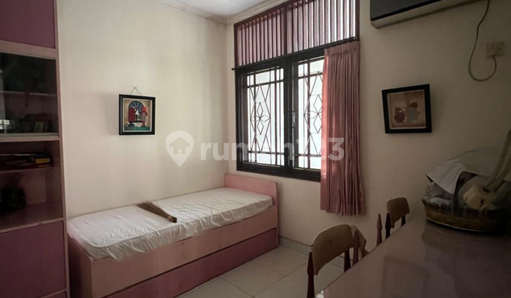 Old Two-Story House in Kembangan, West Jakarta 2