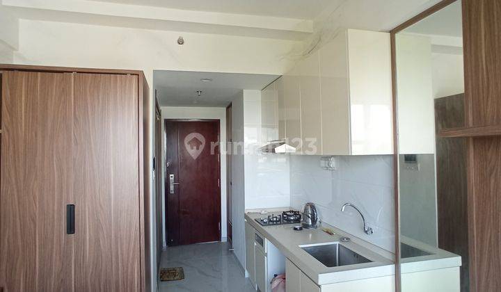 Apartemen studio  sky house siap huni  2