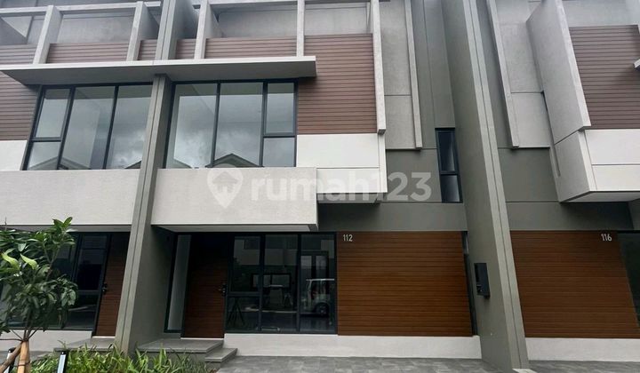 House in Summarecon Tangerang House in Summarecon Tangerang