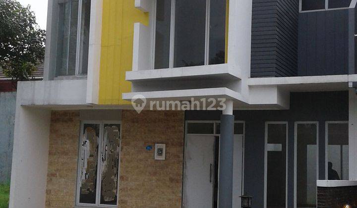 Rumah 2lantai  Modernland 1