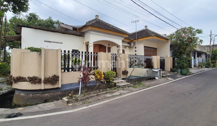 Rumah Murah Luas 176 M2 Di Area Perumahan Borobudur Suhat 2