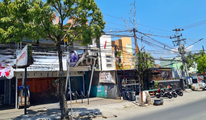 Affordable 2-Story Shop House Strategically Located on Sigura Gura Road Axis, Malang 2