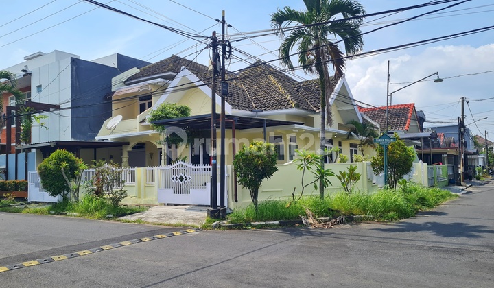 Nice Twin House on Elite Residential Estate Along Sulfat Road 2