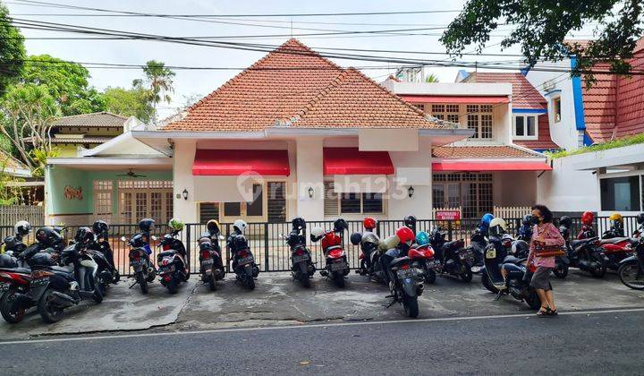 Rumah Kolonial Strategis 200 Meter Dari Jalan Kawi 1