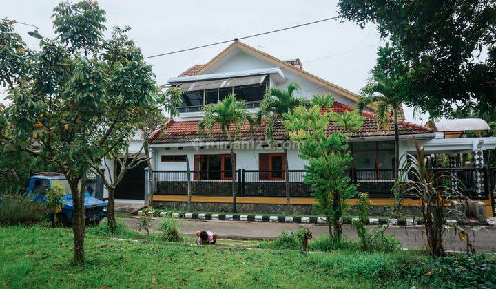 Rumah Mewah Siap Huni Posisi Hooq Perumahan Sulfat Agung Lokasi Bagus 1