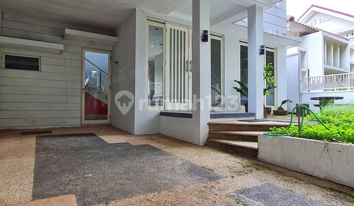 Rumah Mewah 2 Lantai Ada Kolam Renang Kawasan Elite Villa Puncak Tidar 2