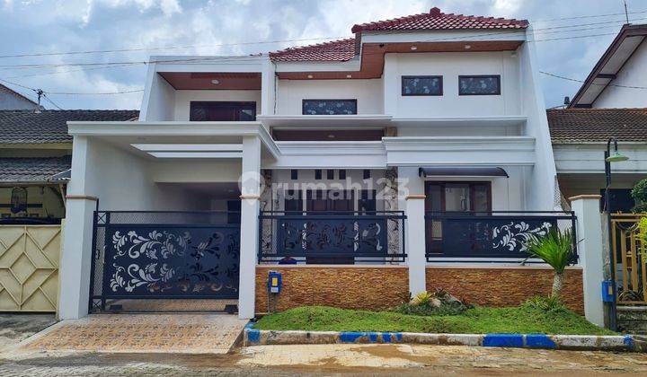 Rumah 2 Lantai Modern Minimalis Di Perumahan Araya Malang 1