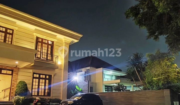 Luxury Guest House Still Active in the Jl Kartini Dr Sutomo Klojen Corridor Area 2