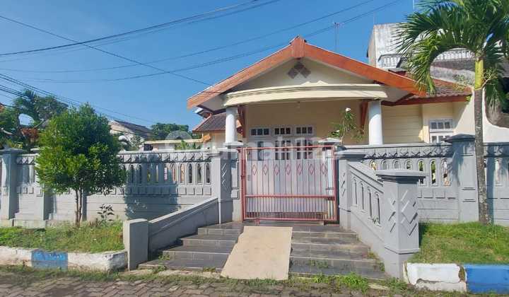 Rumah Murah Posisi Hooq Luas 286 M2 Kawasan Elite Perumahan Araya 2