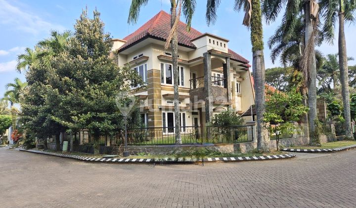 Rumah Mewah Posisi Hooq Jalan Kembar Di Permata Jingga Suhat