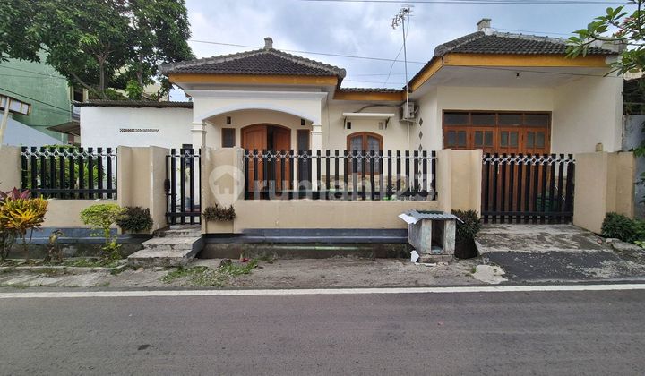 Rumah Murah Luas 176 M2 Di Area Perumahan Borobudur Suhat