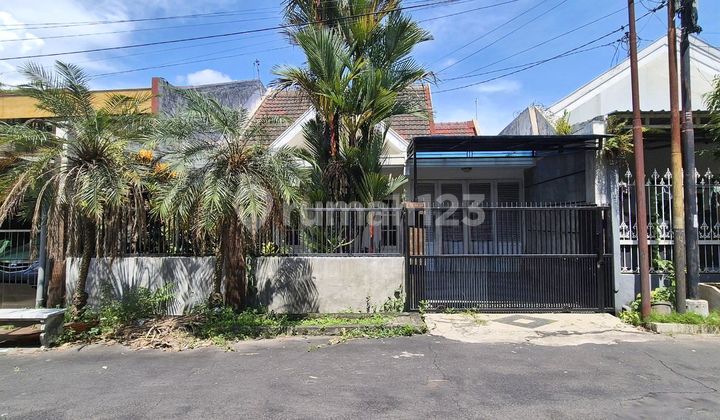 Ready-to-Occupy House in Taman Borobudur Suhat Housing Area