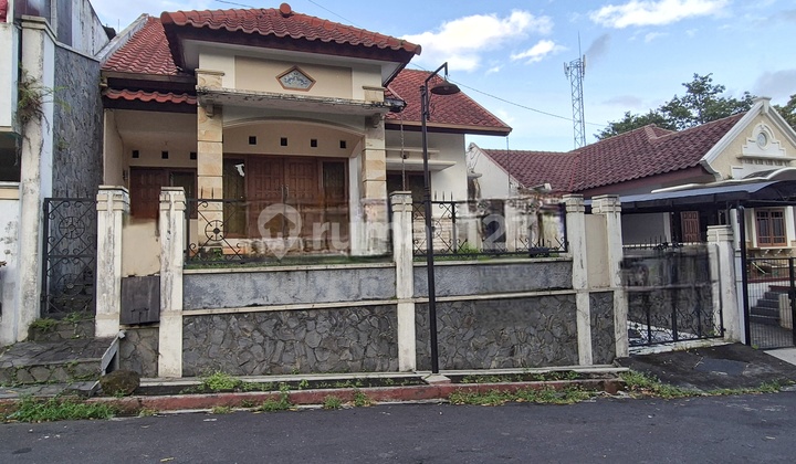 Rumah Murah Luas 204 M2 di Perumahan Elite Puncak Dieng Malang