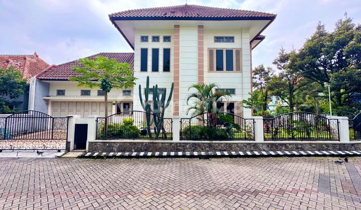 Luxury House Position Hooq At Permata Jingga Boulevard Suhat Near Park 2