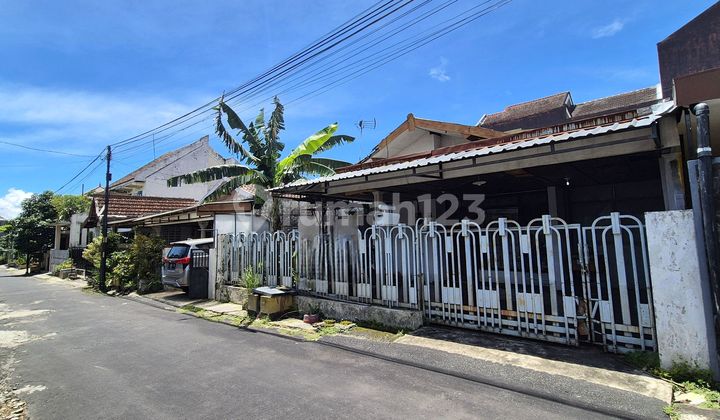 Affordable Large 150 M2 House in the Candi Mendut Suhat Boarding Area