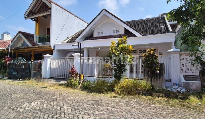 Affordable House in a Comfortable Location, Sulfat Road Housing Area, Blimbing 2